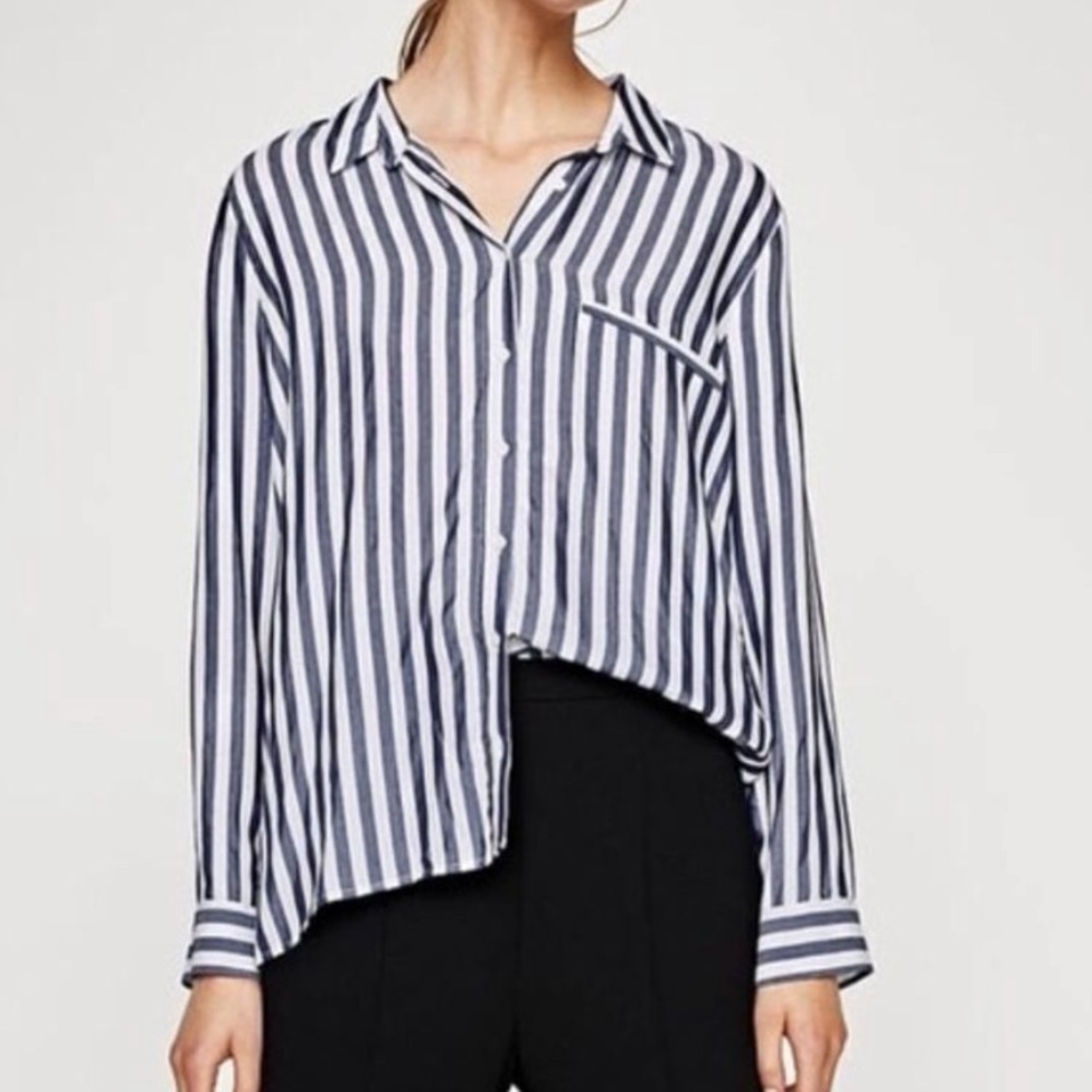 Zara basic Striped Blue and White Women's button down shirt Top sz medium